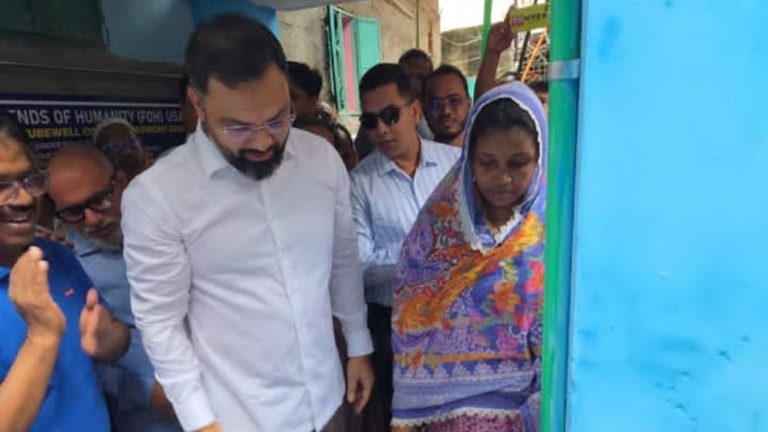 পল্লবীর উর্দুভাষী ক্যাম্পে বিশুদ্ধ পানির সংকট নিরসনে গভীর নলকূপ স্থাপন