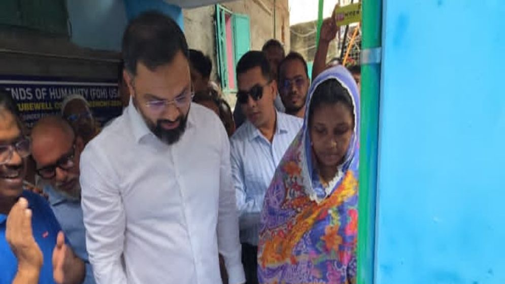 পল্লবীর উর্দুভাষী ক্যাম্পে বিশুদ্ধ পানির সংকট নিরসনে গভীর নলকূপ স্থাপন
