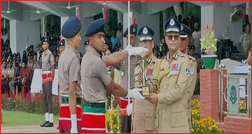 ভয়-ভীতি ও প্রলোভনের ঊর্ধ্বে থেকে দায়িত্ব পালনের আহ্বান আইজিপির