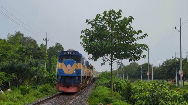 রাজশাহীতে ট্রেন চলাচল স্বাভাবিক: শিক্ষার্থীদের অবরোধ প্রত্যাহার