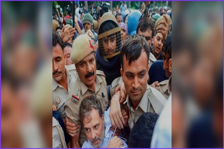 রাহুল, প্রিয়াঙ্কা ও অখিলেশকে আটক করল দিল্লি পুলিশ