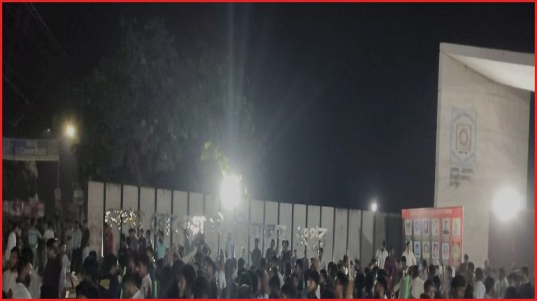 বেগম রোকেয়া বিশ্ববিদ্যালয়ে ছাত্রদল-ছাত্রশিবির সংঘর্ষ, ক্যাম্পাসে উত্তেজনা